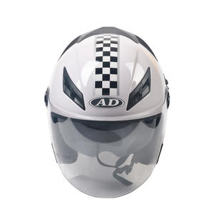 Casques de <span class=keywords><strong>moto</strong></span> ABS personnalisés à prix abordable avec feux arrière LED, casques de <span class=keywords><strong>moto</strong></span> en coton, casques demi-visage personnalisés, fabricants de casques de <span class=keywords><strong>moto</strong></span> - Product Image 4