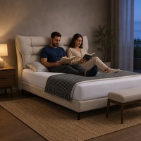 Cadre de lit moderne et minimaliste en tissu crème avec tête de lit à cannelures horizontales pour projets de chambre principale