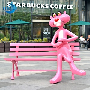 Statua in Vetroresina a Grandezza Naturale della Pantera Rosa, Figura Cartoon Personalizzata per Decorazione Esterna e Giardino - Product Image 2