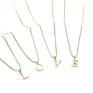 Médaillon en acier inoxydable plaqué or plaqué argent coffret pour femme chaîne initiales clavicule collier accessoires de collier