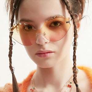 Lunettes de soleil de luxe tendance 2022, monture en alliage, verres monobloc, sans monture, style œil de chat, pour femmes - Product Image 5