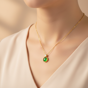 Colgante de Jade Verde Maya Feicui - Lujoso Collar de Oro de 24K - Colgante de Jade de Alta Calidad - Product Image 2