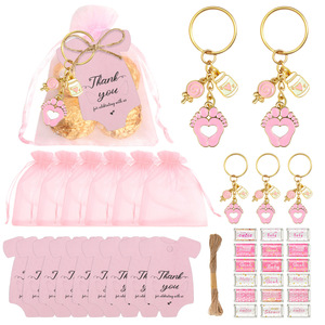 Llavero de aleación de zinc DAMAI con diseño de biberón y pies de bebé rosas, set de recuerdos para baby shower, bolsas de organza, regalo para fiesta de revelación de género - Product Image 1
