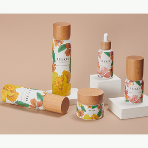 竹製パッケージ マットホワイトガラス 化粧品用天然木蓋付きボトルとジャー - Product Image 3