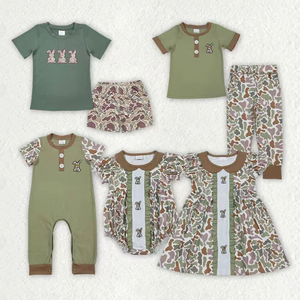 Vêtements d'été assortis pour enfants avec broderie camouflage lapin de Pâques - Product Image 1