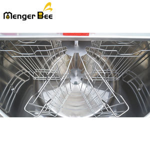 Extracteur de miel manuel Menger Bee pas cher, 6 cadres en acier inoxydable avec garantie de 2 ans pour l'apiculture - Product Image 3