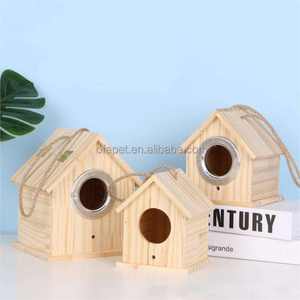 Pajarera colgante de madera para exteriores para colibríes y golondrinas, suministros para pájaros hechos a mano para poste de árbol - Product Image 4