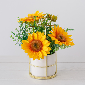 Ensemble de tournesols artificiels en céramique avec vase doré, plante en pot, pot de fleurs décoratif pour la maison, style nordique - Product Image 1