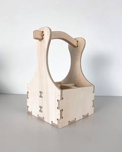 Panier cadeau en bois pour 4 bouteilles, en contreplaqué CNC, avec poignée sablier, pour vin et bière, gravure personnalisée OEM, Vietnam - Product Image 3