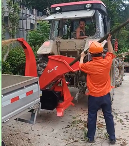 Tractor de buen rendimiento, trituradora impulsada por PTO HY300T, con diámetro de corte máximo de 120 mm - Product Image 4