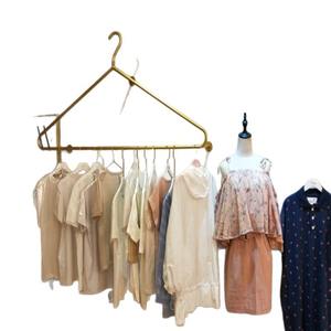 Estantes montados en la pared para tiendas de <span class=keywords><strong>ropa</strong></span> para niños Perchas de nano-oro - Product Image 6