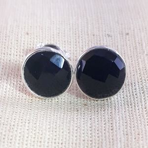 ต่างหูเงินแท้ 925 ประดับด้วยพลอยออนิกซ์สีดำธรรมชาติ - Product Image 6