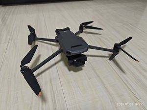 Mavic 3 Classic สภาพ 95% โหมดถ่ายภาพกลางคืน ระยะเวลาบิน 46 นาที ความละเอียด 5.1K 50fps อากาศยานถ่ายภาพระดับมืออาชีพ - Product Image 2