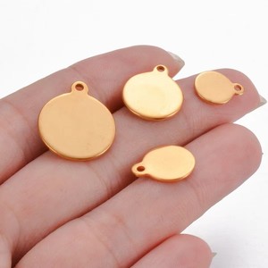 Etiquetas de Aleación Personalizadas, Etiqueta de Metal Grabada con Logotipo de Marca, Hecha a Mano, para Prendas de Vestir - Product Image 3