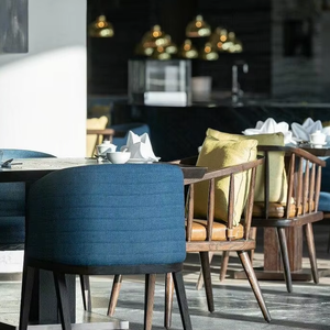 Suite <span class=keywords><strong>de</strong></span> mobilier <span class=keywords><strong>de</strong></span> chambre à coucher <span class=keywords><strong>de</strong></span> luxe avec tête <span class=keywords><strong>de</strong></span> <span class=keywords><strong>lit</strong></span> capitonnée, commode et miroir, design hôtel 5 étoiles, standard pour appartements - Product Image 5