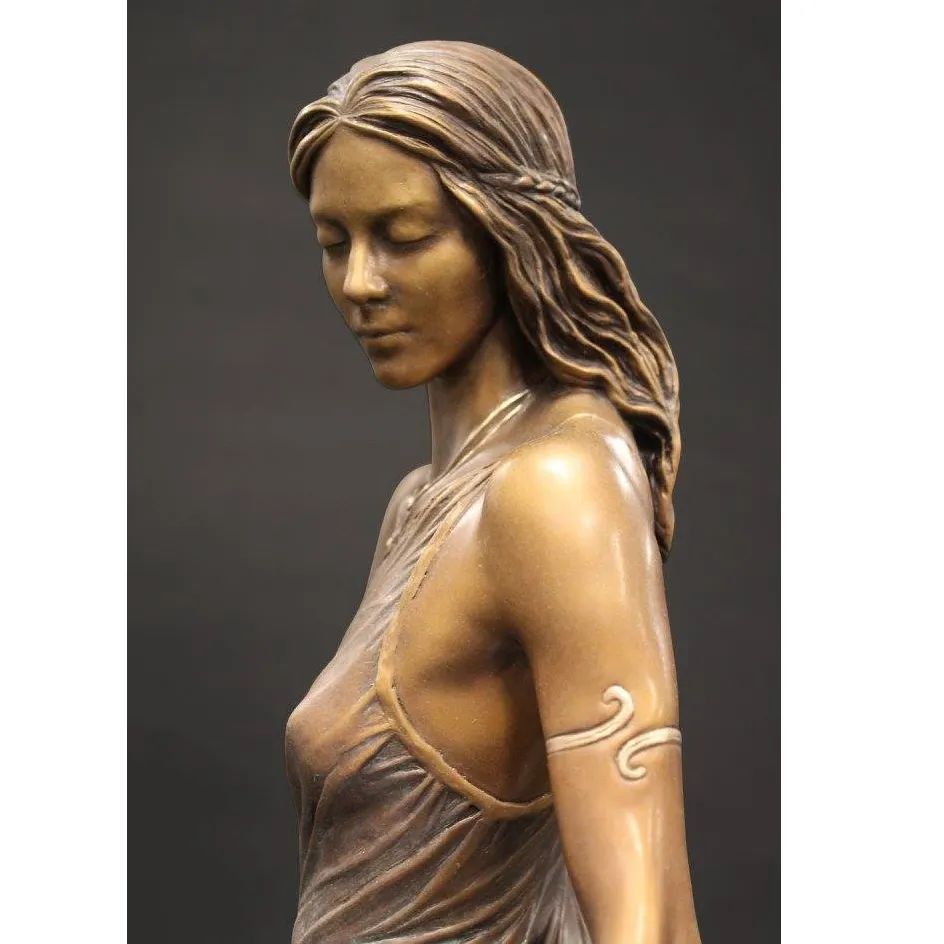 モダンスタイルアートガーデンデコレーション等身大メタルスタンディング美しい風の少女裸の像ブロンズセクシーな女性の彫刻