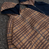 Sweat-shirt réversible à capuche zippé en maille gaufrée pour homme, coupe oversize et carrée, motifs camouflage et à carreaux, coloris noir, vente en gros OEM