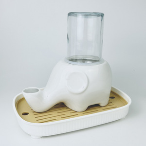 Ciotola per Gatti in Ceramica con Design a Elefante, Ecologica, con Dispenser e Accessori - Product Image 3