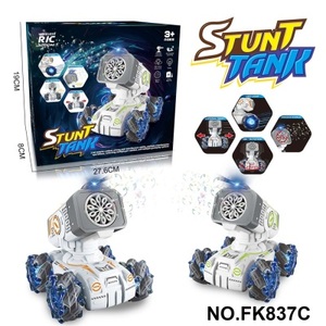 Voiture de course RC à l'échelle 1:16, 4 canaux, télécommande 2.4G + montre, retour automatique, fonction Suivez-moi, portée 30m+, design à 12 trous pour souffler des bulles - Product Image 6