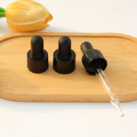 Pipette graduée à embout personnalisé en verre transparent avec caoutchouc noir pour huile essentielle