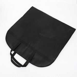 Housse de costume pliable anti-poussière en non-tissé avec fermetures éclair, de luxe, tendance et de haute qualité - Product Image 1