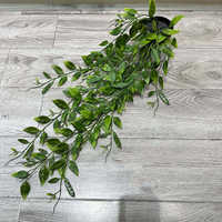 JFD Vente en gros de plantes artificielles suspendues légères pour l'intérieur, eucalyptus, fausse verdure, vigne en plastique, décoration de la maison, Noël