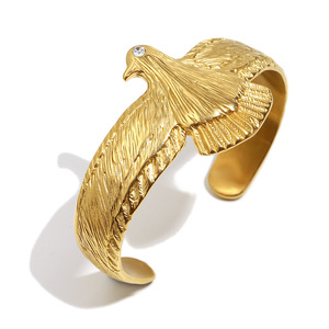 Pulsera de joyería de moda Pulseras de águila de acero inoxidable chapadas en oro de 18K para mujer B145 - Product Image 5