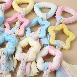 Jouet à mâcher en forme de nœud pour bébé, anneau souple en TPR, forme d'étoile et de cœur, pour nourrissons de 0 à 24 mois - Product Image 4