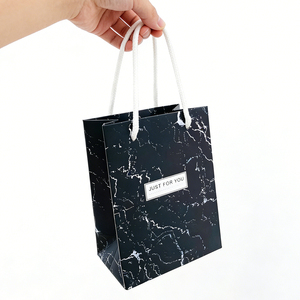 <span class=keywords><strong>Bolsas</strong></span> <span class=keywords><strong>de</strong></span> Papel Reciclables con Logotipo Personalizado al <span class=keywords><strong>por</strong></span> <span class=keywords><strong>Mayor</strong></span>, <span class=keywords><strong>Bolsas</strong></span> <span class=keywords><strong>de</strong></span> <span class=keywords><strong>Regalo</strong></span> <span class=keywords><strong>de</strong></span> <span class=keywords><strong>Navidad</strong></span> y Boda, <span class=keywords><strong>Bolsas</strong></span> <span class=keywords><strong>de</strong></span> Papel Recubierto para Ropa - Product Image 6