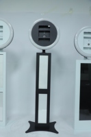 Kiosque photo portable pour iPad avec écran tactile pour location d'événements, mariages et fêtes.