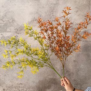 Bouquet de feuilles de bambou, fleurs artificielles en soie mélangées, décoration de mariage sur le thème de la forêt - Product Image 3