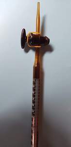 Labor 25ml Bernstein säure Boro silikat glas Bü rette mit Glass topfen Neu - Product Image 3