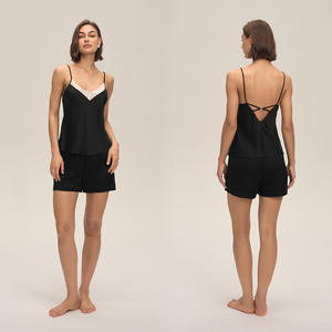 Ensemble de pyjama d'été confortable pour femme en satin uni avec dentelle, sans manches et short, idéal pour la détente - Product Image 5