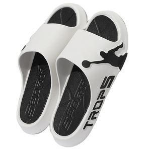 Venta al por mayor de alta calidad Zapatillas de casa nuevo interior liso negro deslizante zapatilla para los hombres - Product Image 1