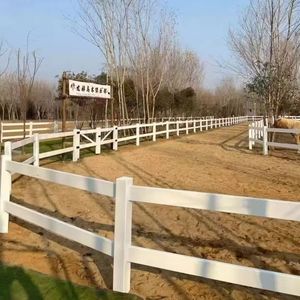 Valla de caballo de PVC de Tres rieles Profesional, Diseño de perímetro seguro para centros ecuestres, instalaciones de entrenamiento, cría de ovejas - Product Image 4