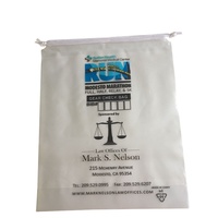 Sac en plastique transparent en LDPE recyclé avec logo personnalisé et cordon de serrage pour le shopping et les cadeaux