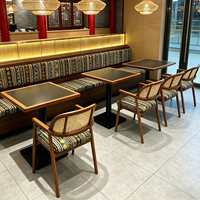 Ensembles de meubles de salle à manger commerciaux en bois personnalisés (tables et chaises)