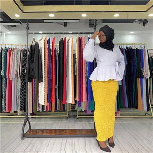 Schöne Qualität Muslim V-Ausschnitt Linie Spandex Top Stoff weich einfarbig Spandex V-Ausschnitt Linie islamische Frauen Top-Shirt Türkei Dubai