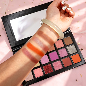 Palette de fards à paupières vegan mate, grande taille, 18 teintes, résistante à l'eau et longue tenue, avec logo personnalisé pour marque privée - Product Image 4