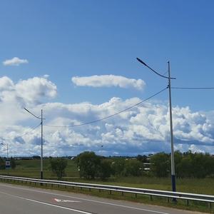 Poste de luz de mástil alto de acero de alta calidad, lámpara de calle de un solo brazo de 12m, producto cuadrado de descuento galvanizado en caliente para exteriores - Product Image 4