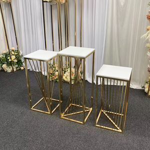Exhibidor <span class=keywords><strong>de</strong></span> Metal Dorado <span class=keywords><strong>de</strong></span> Alta Gama y Elegante para Pasteles <span class=keywords><strong>de</strong></span> <span class=keywords><strong>Boda</strong></span> y Postres, Soporte <span class=keywords><strong>de</strong></span> Exhibición para Eventos y Banquetes <span class=keywords><strong>de</strong></span> Hotel - Product Image 1