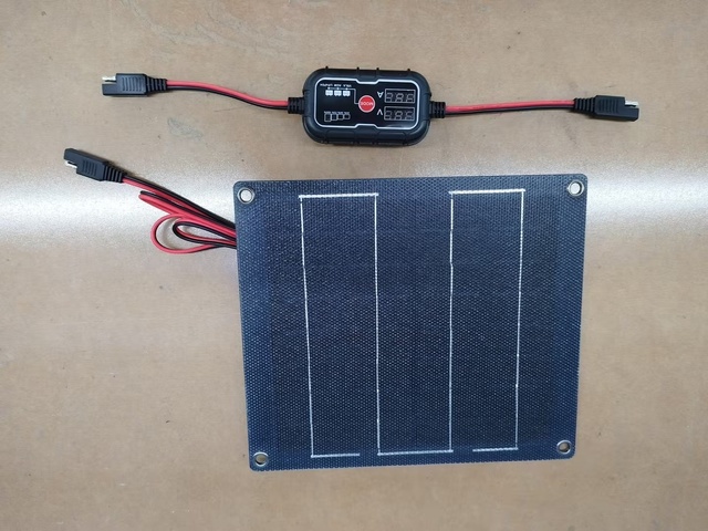 Sunfield SFED-F7.5M 7.5-Watt 16-Volt Outdoor Portable Mono Solar Panel Battery Maintainer Trickle Charger MPPT Controller Car
