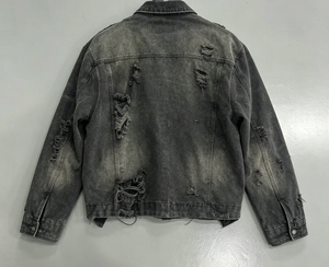 Chaqueta Bomber Personalizada con Estampado de Periódico Desgastado, Estilo Denim Lavado, Cierre Frontal con Cremallera, Servicio OEM - Product Image 3