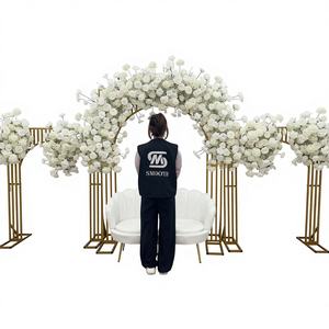 Centro de Mesa de Rosas Artificiales de Seda Suave, Color Blanco Mixto, Diseño Asimétrico, 1.8-2.4m, para Bodas - Product Image 1