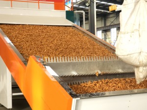Séchoir à bande continue pour chips de manioc, déshydrateur, machine de séchage - Product Image 3