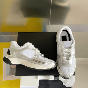 Scarpe Sportive Casual di Lusso 2026 da Uomo e Donna, con Tomaia in Mesh, Allacciatura, Alta Qualità, Antiscivolo, Ammortizzanti, di Tendenza Moda - Product Image 2