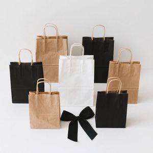 Sac en papier kraft réutilisable, écologique, grand format, pour emballage de restauration rapide, avec poignée torsadée et logo personnalisé - Product Image 1