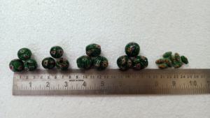 Cuentas de vidrio Millefiori hechas a medida en tamaño 8mm en adelante, ideales para reventa por diseñadores de joyas en verde oscuro - Product Image 2