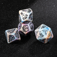 Ensemble de dés polyédriques à thème de Noël en opale pastel, 7 pièces, dés en acrylique tourbillonnant pour les fêtes, pour DND et jeux de rôle de table