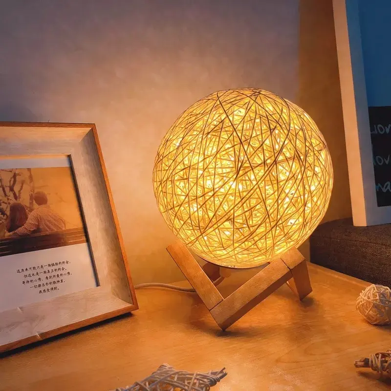 Деревянная прикроватная Настольная лампа с плиссированным абажуром, деревянная цилиндрическая зернистая основа для отеля, твердые светодиодные ночники, стол